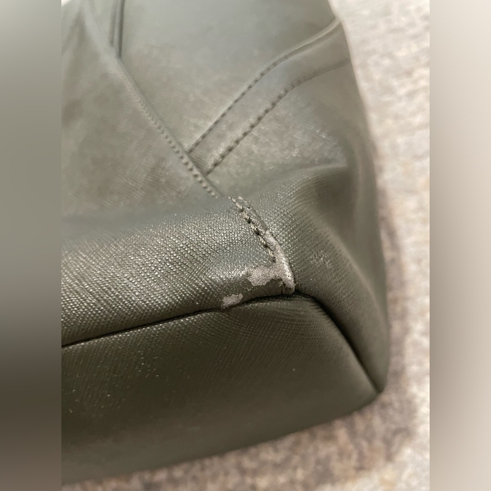 Lululemon All Day Tote Olive Green Shoulder Bag - Picture 7 of 13